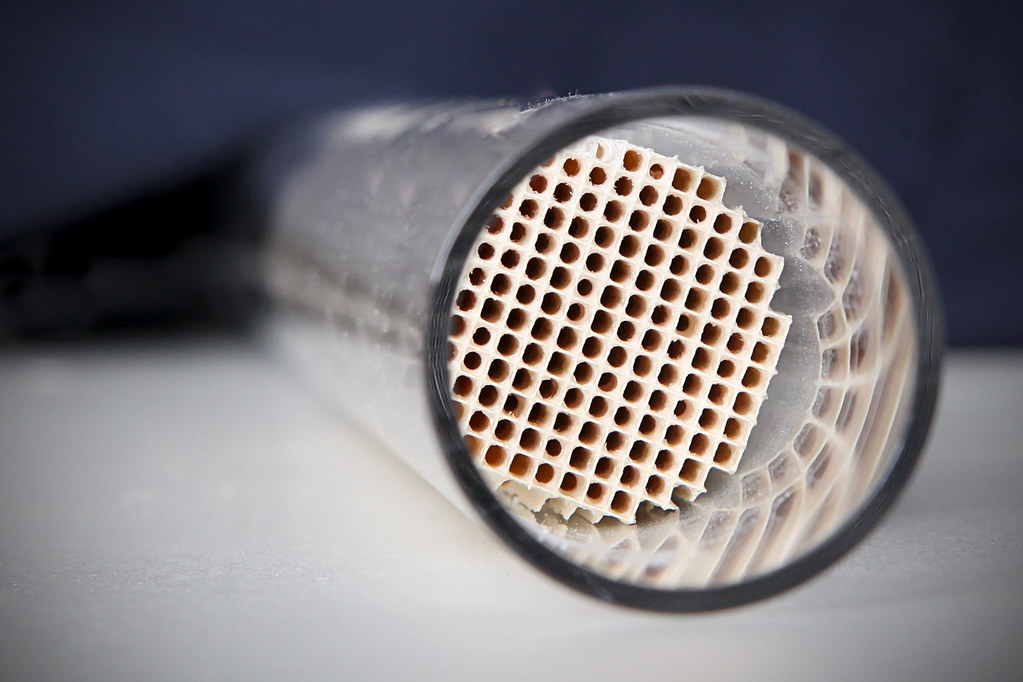 How Does A Catalytic Converter Work What Does It Actually Do? beplay体